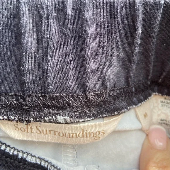 Soft Surroundings Gray Floral Leggings - Picture 2 of 5